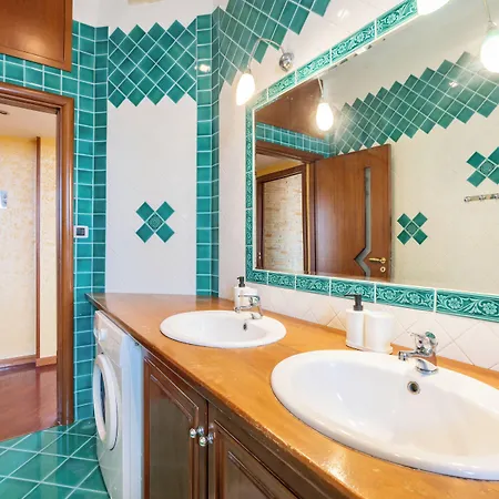 Apartament Scaramantico *